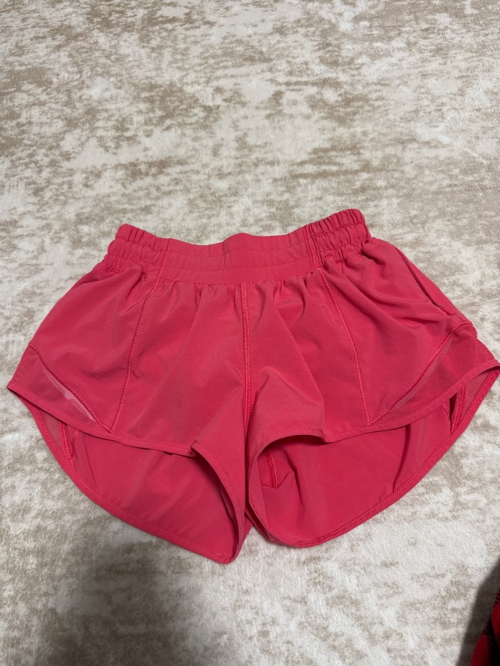 Lululemon Hotty Hot Shorts 2.5” Low Rise Pink Size 2